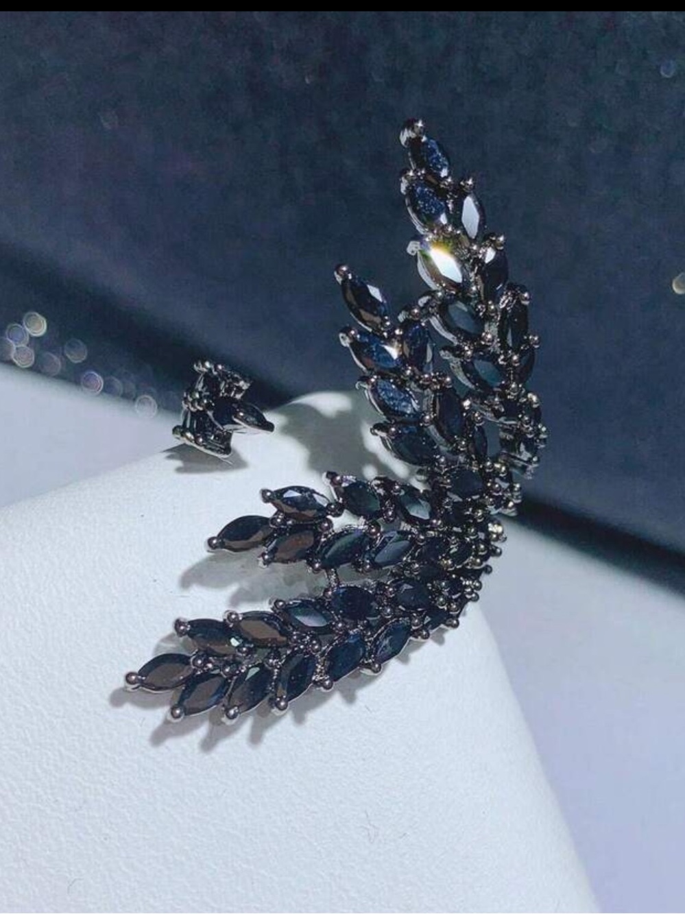 Black Leaf‎ Shaped Cuff Ring With Shiny Cubic Zirconia Stones